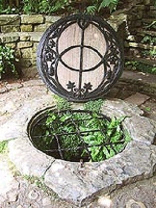 Chalice Well Water Pendant & Herkimer Diamond